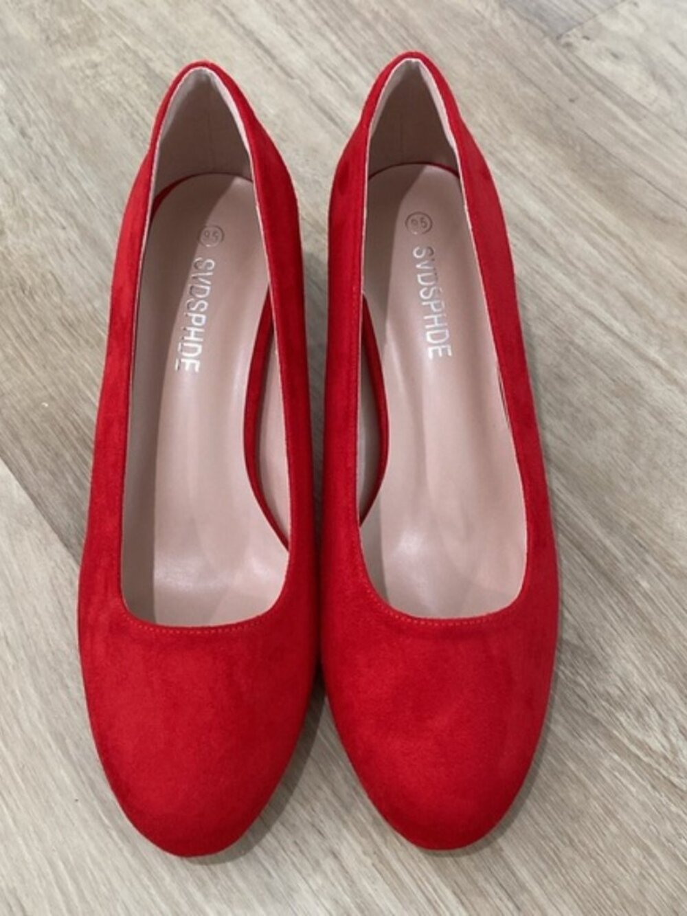NEW Women’s Red Suede Kitten Heel Pumps
